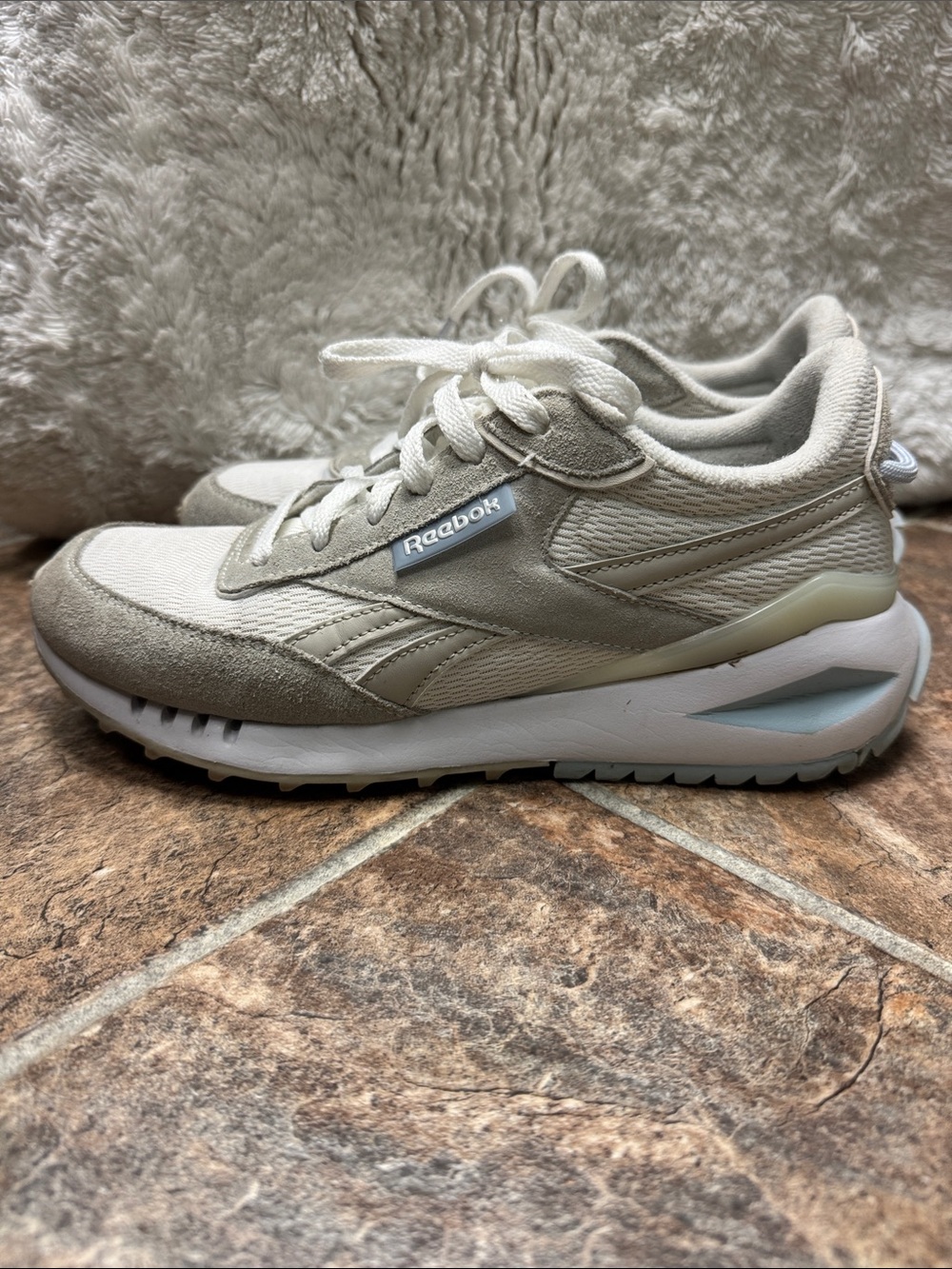 Reebok Women's Beige and Off-White Athletic Sneakers